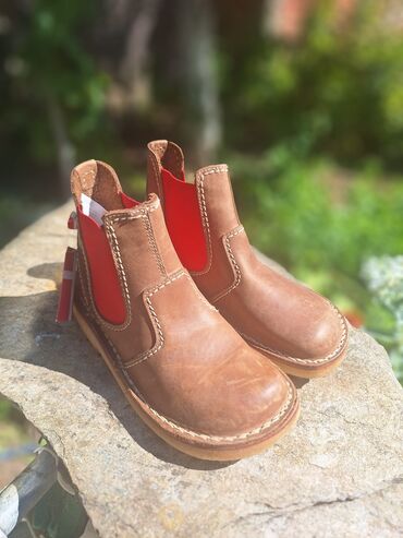 Gležnjače: Ženske kratke čizme – više modela Muške cipele. cena od 30 do 60 — 37