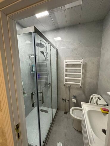 Uzunmüddətli kirayə mənzillər: Xətai rayonu Kazimaqa Kərimov küçəsində yerləşən 14 mərtəbəli yeni — 10