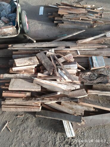 продаю беговые дорожки: Продаю дрова за все это 1000сом находится в городе Караколвозле