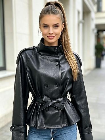 wonder patch flasteri: Ženska kratka jakna od eko kože sa pojasom
3700 din
S M L — 3
