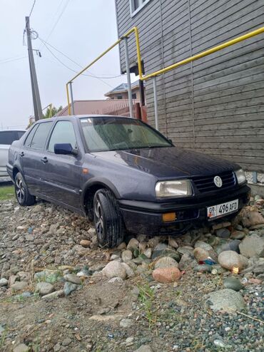 фольксваген vento: Volkswagen Vento: 1995 г., 1.8 л, Бензин, Седан