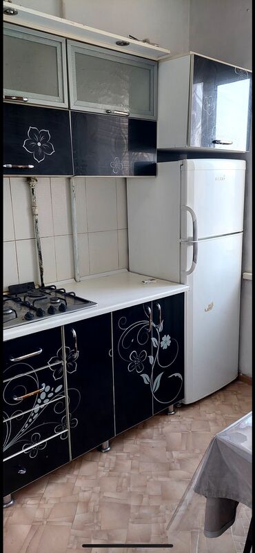 снять жилье в кыргызстане: 2 комнаты, 48 м², 105 серия, 8 этаж, Старый ремонт