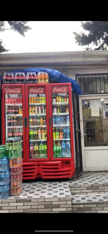 Kommersiya daşınmaz əmlakının satışı: Təcili satılır! Gənclik metrosunun yaxınlığında yerləşən, tam işlək və — 10