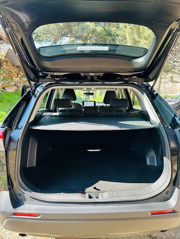 Toyota: 2023 cü il Dekabr buraxilişdi.2024cü il Toyota servisden alinib. Rəsmi — 7