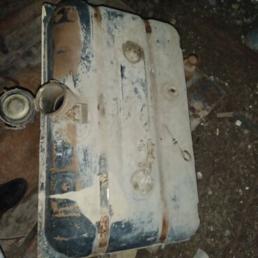 Yanacaq çənləri: Avtomobil üçün yanacaq çəni — 2