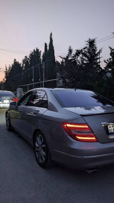 мерседес 114: Mercedes-Benz C-Class: 2.2 л | 2012 г. Седан