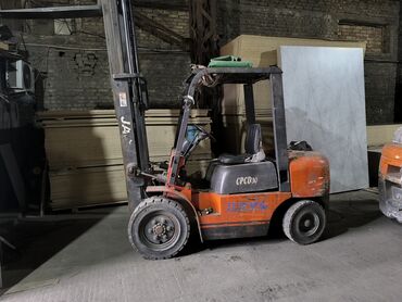 купить трактор бу недорого: Продам вилочный погрузчик телескопический