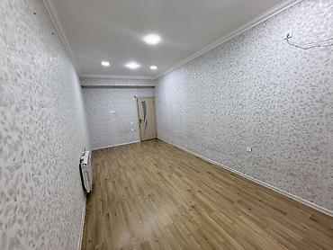 Kommersiya daşınmaz əmlakı: Icarəyə/verilir: İşıqlı ofis/iş otağı - Plan: Uzunsov, ayrı qapılı — 1