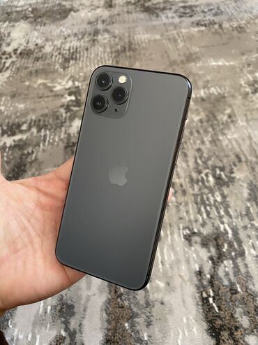 Apple iPhone: IPhone 11 Pro, Б/у, 64 ГБ, Черный, Чехол, 80 %