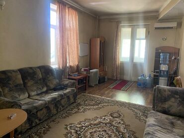 советский горький: 2 комнаты, 55 м², Индивидуалка, 3 этаж, Старый ремонт