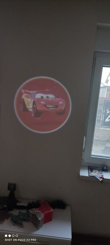 Ostale igračke: Dečiji satić projektor Satić sa projektorom dolazi sa baterijama Na na lalafo.rs — 13 Ostale igračke: Dečiji satić projektor Satić sa projektorom dolazi sa baterijama Na — 13