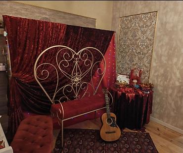 Dəstə daxil olanlar: Ürək formalı oturacaq: Qızılı rəngli, metal lalafo.az -da Dəstə daxil olanlar: Ürək formalı oturacaq: Qızılı rəngli, metal