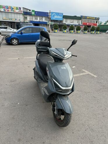 электро скутер токмок: Скутер городского класса, серый, с современным агрессивным дизайном lalafo.kg да электро скутер токмок: Скутер городского класса, серый, с современным агрессивным дизайном