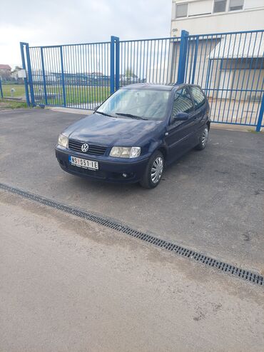 pojasevi za auto u boji cena: Volkswagen Polo: 1.4 l | 2001 year Hatchback