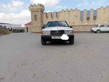 mercedes 190 satilir: Mercedes-Benz 190: 2 l | 1986 il Sedan