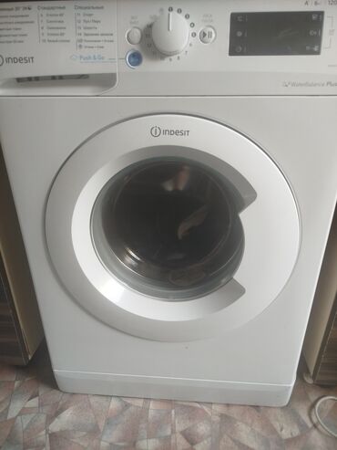 Стиральные машины: Стиральная машина Indesit, Б/у, Автомат, До 6 кг