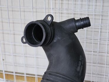 Трубки, патрубки, шланги: Патрубок Audi 2003 г., Б/у, Оригинал, Германия — 12