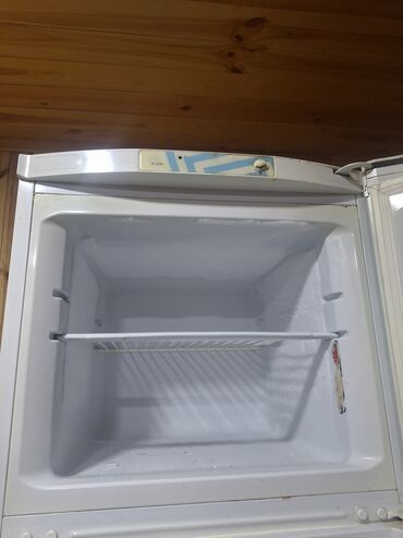 Soyuducular: İşlənmiş 2 qapılı Indesit Soyuducu Satılır, rəng - Ağ — 17