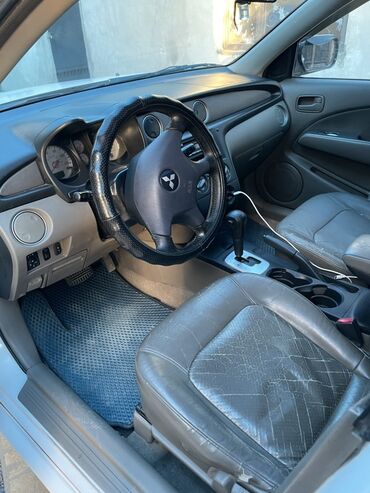 Mitsubishi: Mitsubishi Outlander: 2004 г., 2.4 л, Автомат, Бензиновая, Кроссовер — 5