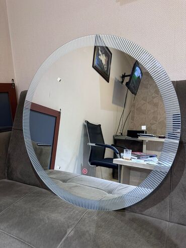 Güzgülər: Güzgü Divar üçün, Dekorativ, Arxa işıqlı — 17