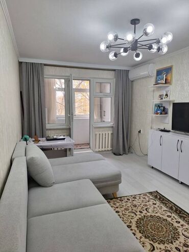 Продажа квартир: 2 комнаты, 43 м², 104 серия, 2 этаж, Евроремонт