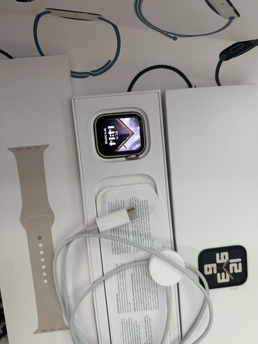 игровой набор для телефона: Срочно продается Apple Watch 40mm Состояние аккумулятора 94% +иммется