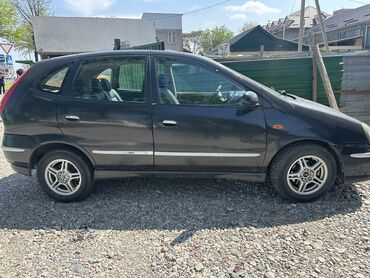 Nissan: Nissan Almera Tino: 2003 г., 1.8 л, Механика, Бензин, Хэтчбэк
