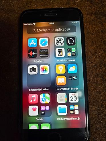 Apple iPhone: Apple iPhone 7, 32 GB, crna boja (Black)Telefon je potpuno ispravan — 1