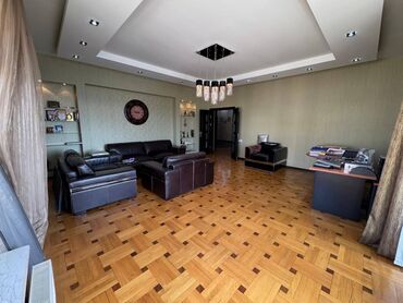 Yeni tikili: 3 otaqlı, Yeni tikili, m. Xətai, 148 kv. m — 2