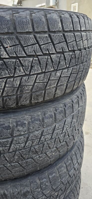 куплю газ болоны: Шиналар 235 / 60 / R 18, Кыш, Комплект, Жол тандабастар (АТ/МТ), Жапония, Bridgestone