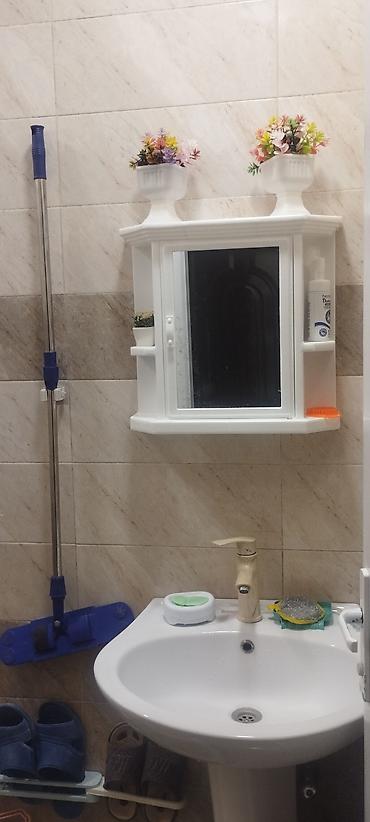 neftcilər: Bakı, Bakıxanov qəs., 3 otaqlı, Köhnə tikili, m. Neftçilər, 67 kv. m — 6