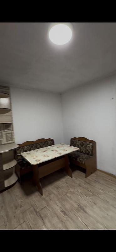 кызыл кыя дом: 40 м², 3 комнаты, 3 мкр, Без животных — 6
