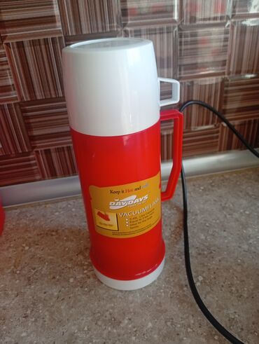 Çaydanlar və qəhvədanlar: Rəng - Qırmızı, Termos, 0,5 bucket volume l