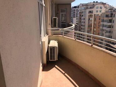 Uzunmüddətli kirayə mənzillər: Azadlıq prospekti, Olympic Star-ın yanında, yeni tikili, 18 mərtəbəli — 12