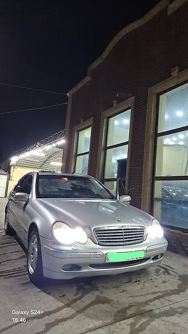 radiator mercedes: Mercedes-Benz C 320: 3.2 l | 2000 il Sedan — 5