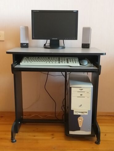 işlenmiş komputer: Masaüstü kompüterlər və iş stansiyaları