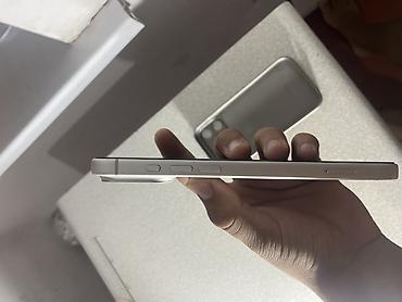9 iphone: IPhone 17 Pro Max, Новый, 256 ГБ, Серебристый, Чехол, 100 % — 3