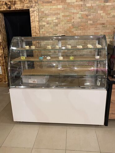 холодильная витрина для молочных продуктов: Кондитердик, Колдонулган