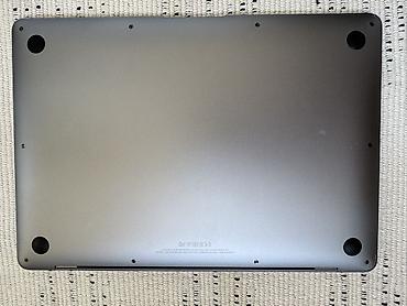 Apple MacBook: Apple MacBook Air 13 Ram: 16 GB Daxili yaddaş: 128 GB Rəng: Gümüşü — 8