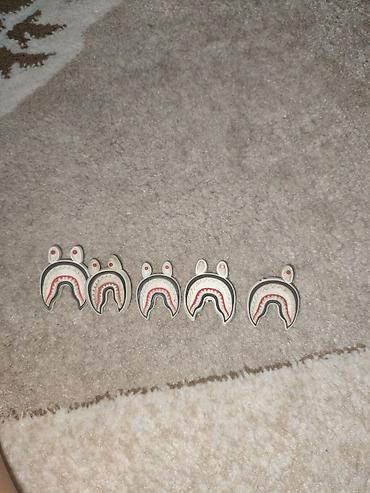 Джибитсы Bape 2 оригинала 2 не оригинала at lalafo.kg Джибитсы Bape 2 оригинала 2 не оригинала