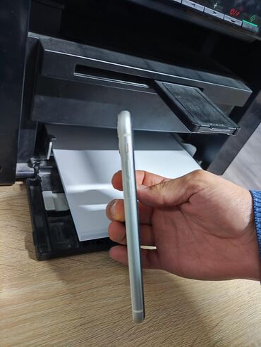 ayfon 11 işlenmiş: IPhone 11, 64 GB, Ağ, Face ID