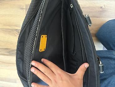 foto çanta: ASUS x Automobili Lamborghini noutbuk çantası - Model: ASUS “Rock — 6