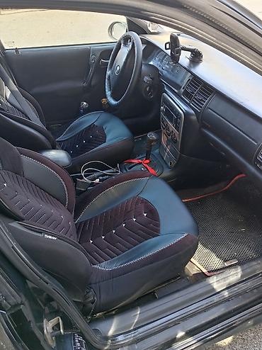Opel: Opel Vectra: 2 l | 1999 il Sedan — 4