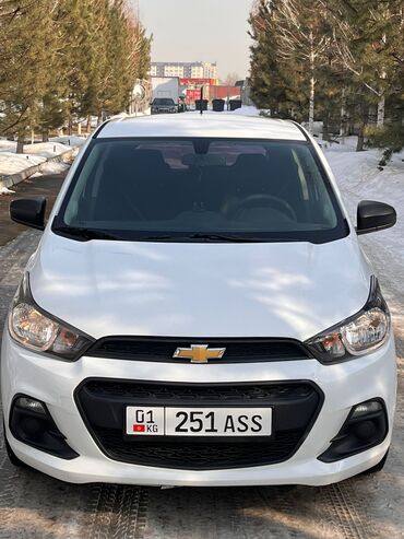 Chevrolet: Chevrolet Spark: 2017 г., 1 л, Вариатор, Бензин, Хэтчбэк