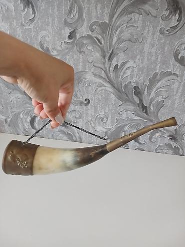 Рога: Dekorativ içki buynuzu (qab) - Material: təbii buynuz və metal - — 1