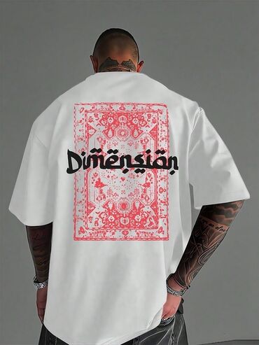Futbolkalar: Arxa hissəsində qırmızı rəngdə naxışlı print və "Dimension" yazısı