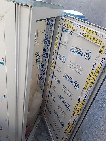 plastik boru ütü: PVC materialından hazırlanmış açılıb-bağlanan mühafizə dolabı/kabin. - — 2