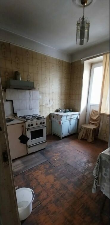 купить квартиру в баку недорого: Bakı, Biləcəri, 4 otaqlı, Köhnə tikili, m. Avtovağzal, 90 kv. m