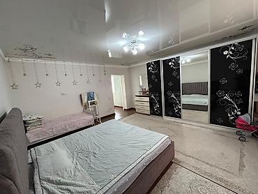 Продажа коттеджей и домов: Продаётся 2х этажный дом !!! 📍 Район:Пишпек, начало ж/м Ак Орго — 8