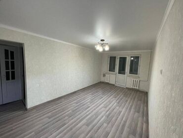 Продажа квартир: 3 комнаты, 58 м², 104 серия, 2 этаж, Евроремонт